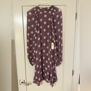 Absolutely adorable purple and white polka dot dress by Anthropologie’s Maeve 👗